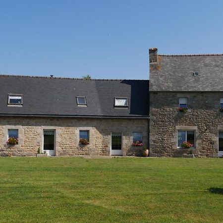 Bed and Breakfast La Ferme Guibel Plouzélambre Esterno foto
