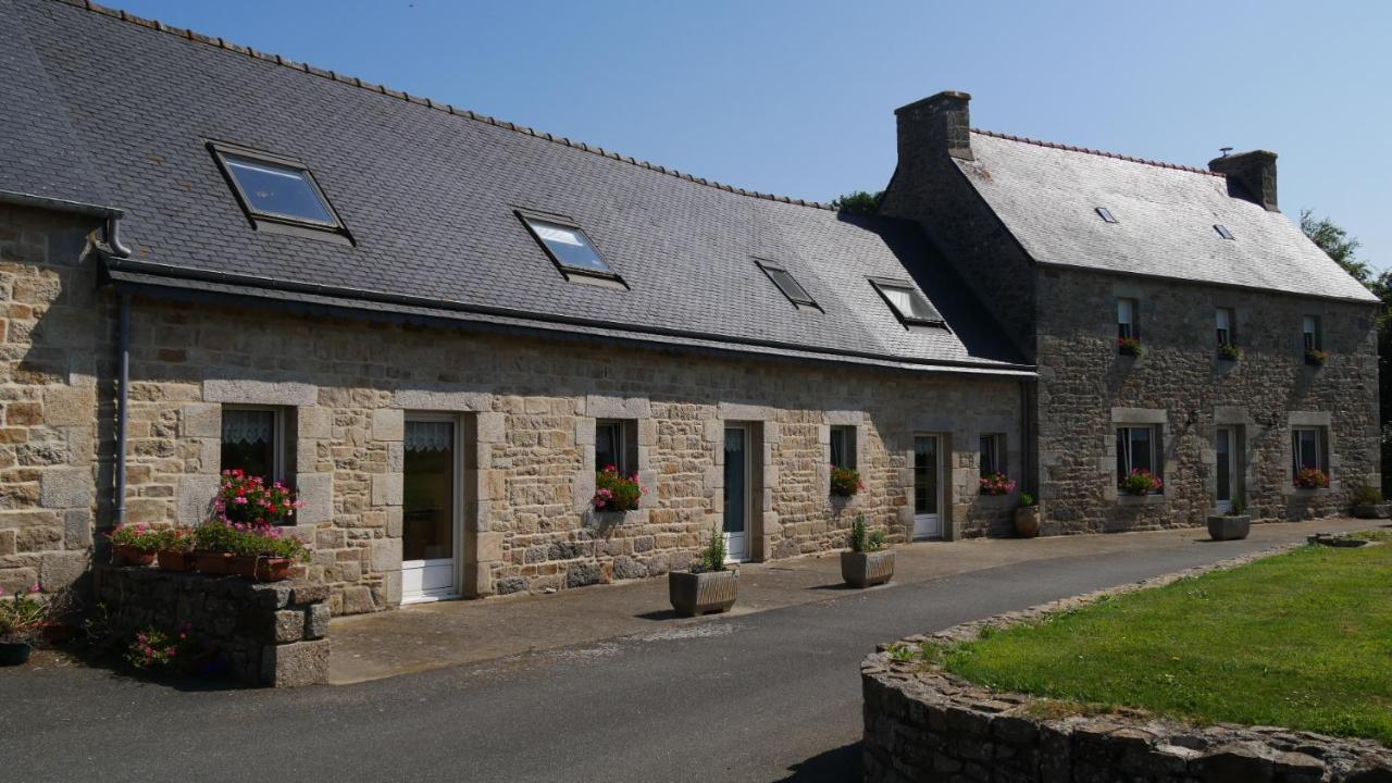 Bed and Breakfast La Ferme Guibel Plouzélambre Esterno foto