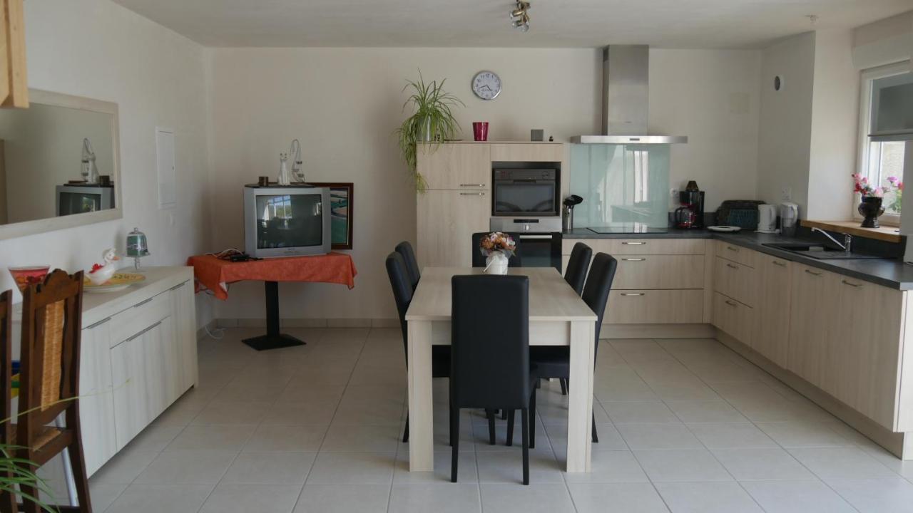 Bed and Breakfast La Ferme Guibel Plouzélambre Esterno foto